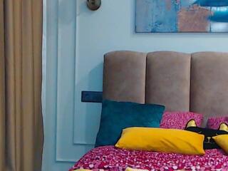 Catalina Jolie webcam model stream image