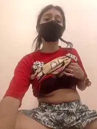 pooja_riya webcam model stream image