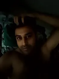 ITZ_GURU webcam model stream image
