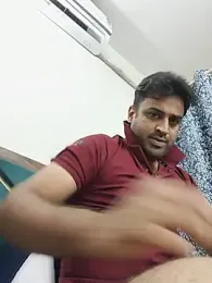 ITZ_GURU webcam model stream image