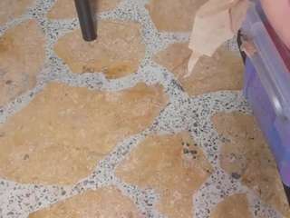 swt-skinny webcam model stream image