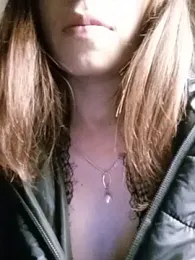 MINI_Petite webcam model stream image