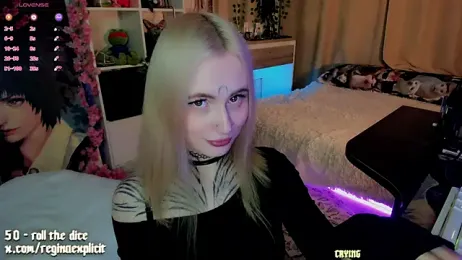 snake__bites webcam model stream image