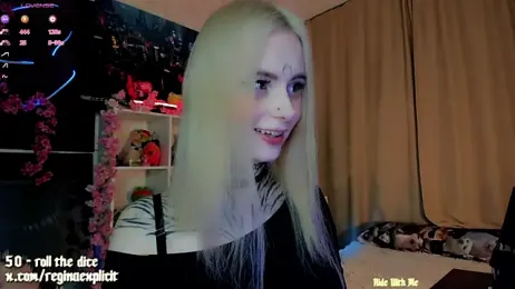 snake__bites webcam model stream image