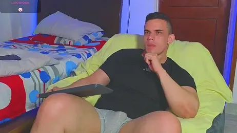 Regansmiths webcam model stream image