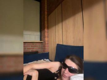 bigmommyy webcam model stream image