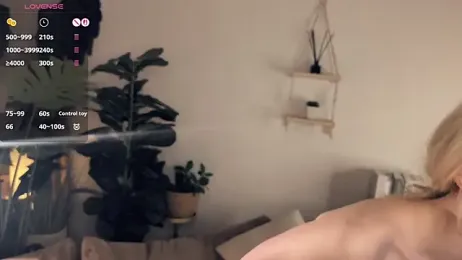 LaureMestler webcam stripchat model stream image