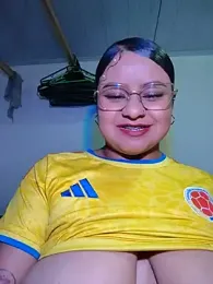 Sexxxy_Lau webcam stripchat model stream image