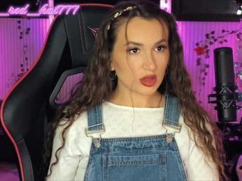 -RED_HAT- webcam model stream image