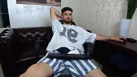 KyloEast webcam stripchat model stream image