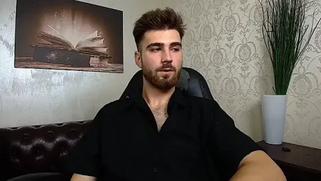 KyloEast webcam stripchat model stream image