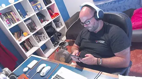 ravingr4d4 webcam model stream image