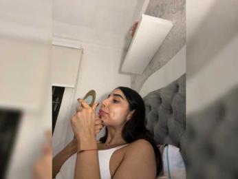 SallyeLeins webcam model stream image