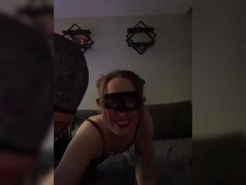 Cherry-lips webcam model stream image