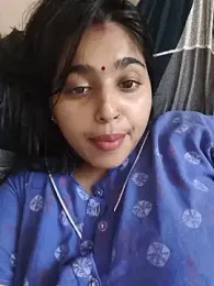 Cute-Simmi69 webcam stripchat model stream image
