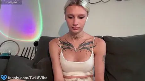 twl8vibe webcam stripchat model stream image