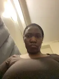 Hoteprinces webcam model stream image