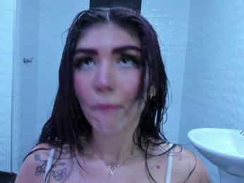 ZairaRogue webcam model stream image