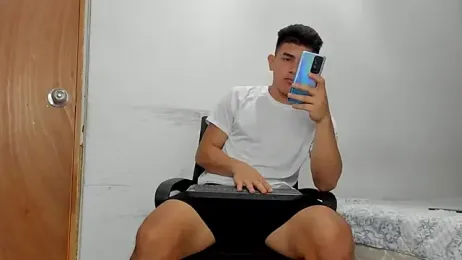 andrew_rose_ webcam model stream image