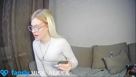 Sasyhk0 webcam stripchat model stream image