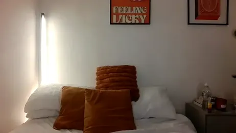 Edenfox- webcam model stream image