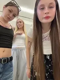 mmelicious webcam model stream image