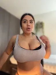 valeria2019hot webcam model stream image