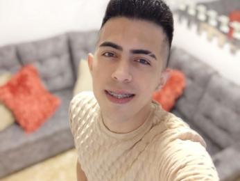 AdamBrowns webcam model stream image