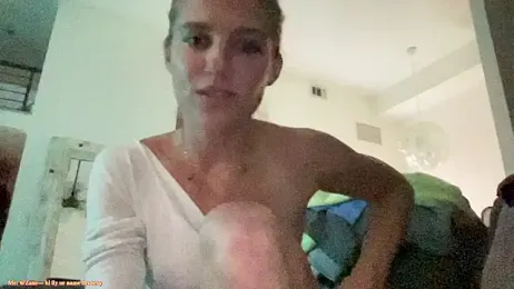 sweetceeme webcam model stream image