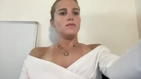 sweetceeme webcam model stream image
