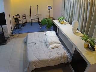 voyeurcam-jb-office-1 webcam camsoda model stream image