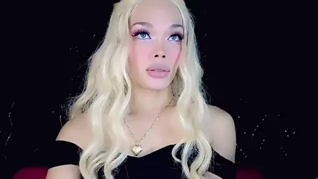 YOURHOT_STUFF webcam model stream image