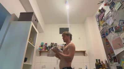 Heikhoe69 webcam model stream image