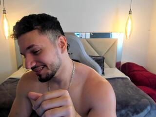 Ryan Ward webcam model stream image