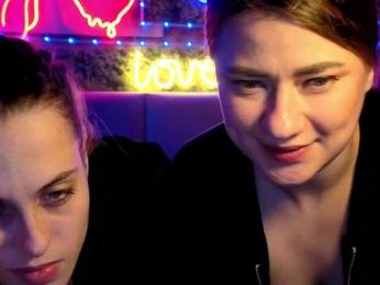 2Laski2 webcam bongacams model stream image