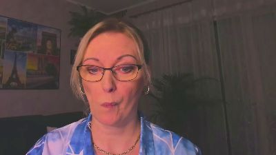 VanessaLUX webcam model stream image