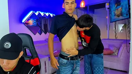 Houseofwarrios webcam model stream image