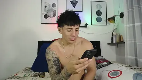 Thomas_and_lyan webcam stripchat model stream image