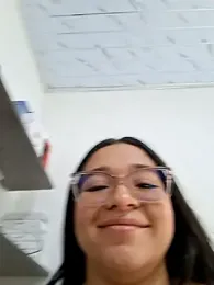 -VICKKY webcam model stream image