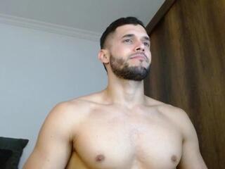 Tom Wills webcam model stream image