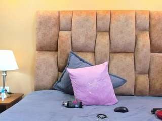 miiahot webcam camsoda model stream image