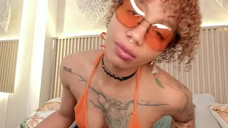 daiana_curly webcam model stream image