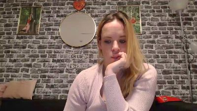 xHotmilf87x webcam model stream image