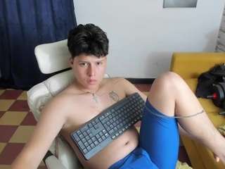 martin-lows webcam camsoda model stream image