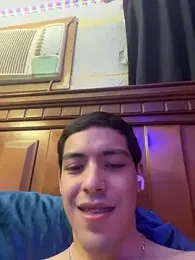 TuPapiChulo2026 webcam model stream image