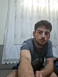 Yasinyasin7 webcam model stream image