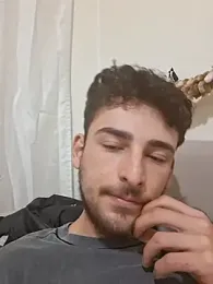 Yasinyasin7 webcam model stream image