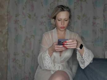 Milfa_hot webcam bongacams model stream image