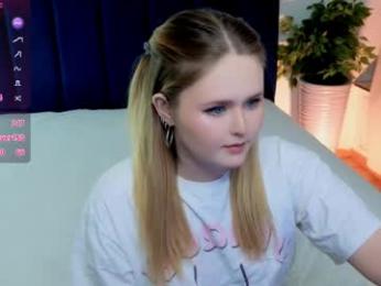 nanami_v02 webcam model stream image