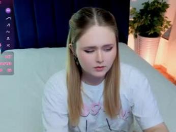 nanami_v02 webcam model stream image